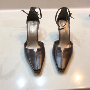 Unisa Brown ankle strap shoes
